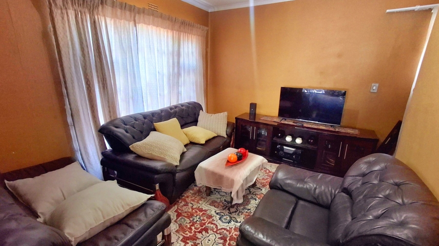 3 Bedroom Property for Sale in Vaalpark Free State